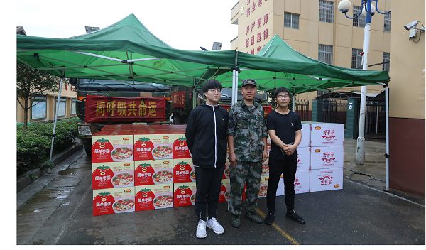 上前線送溫暖，好想你集團(tuán)赴固始縣慰問抗洪一線人民子弟兵